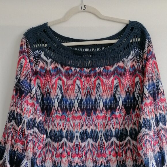 Chico’s Women's Blue Pink Crochet Abstract Ikat Print Blouse Top Size 2/USL - Picture 2 of 7